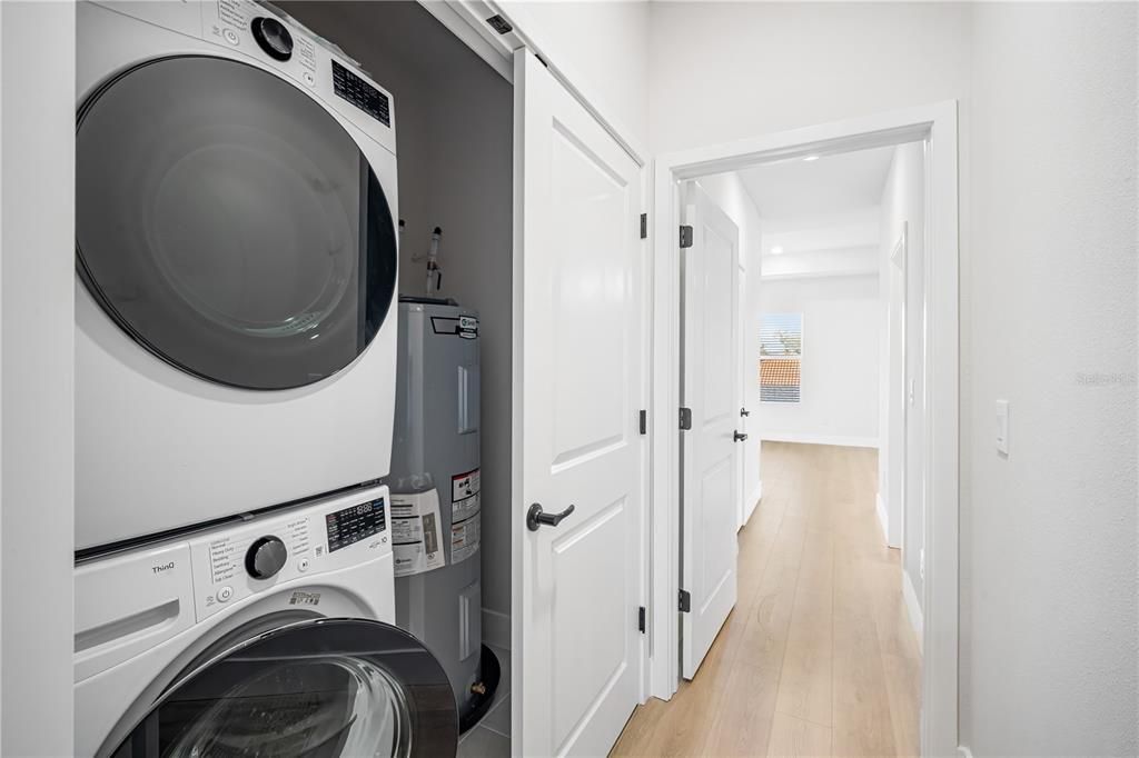 For Rent: $5,395 (3 beds, 2 baths, 2091 Square Feet)