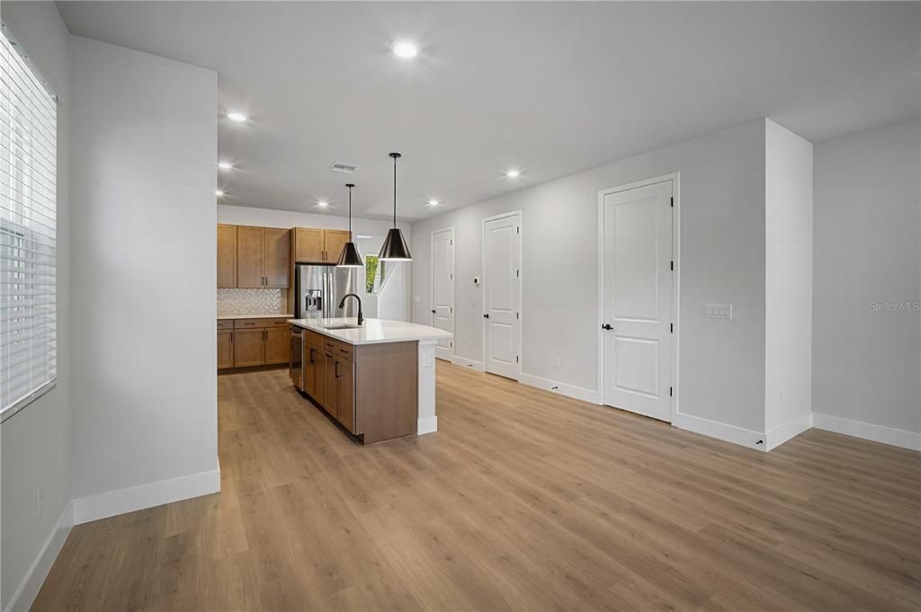 For Rent: $5,395 (3 beds, 2 baths, 2091 Square Feet)