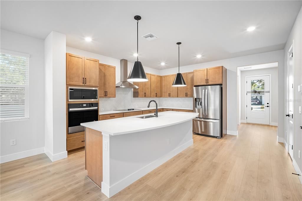 For Rent: $5,395 (3 beds, 2 baths, 2091 Square Feet)