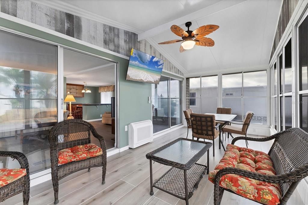 For Sale: $175,500 (2 beds, 2 baths, 1256 Square Feet)