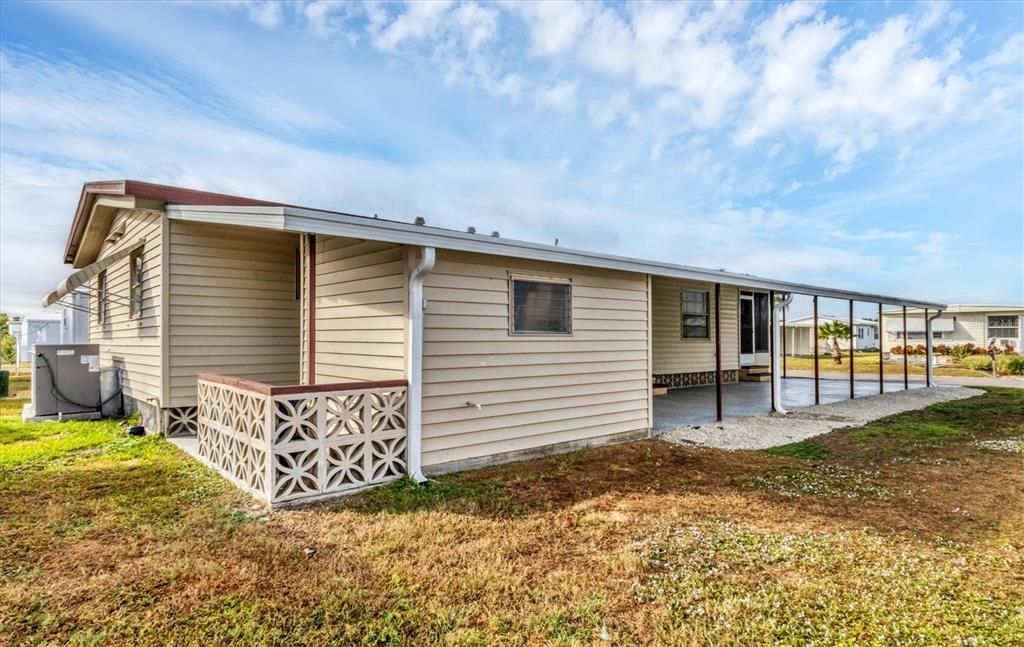 For Sale: $175,500 (2 beds, 2 baths, 1256 Square Feet)