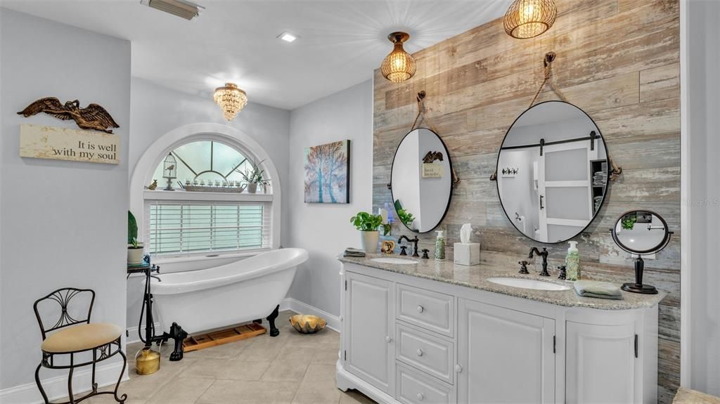 En Venta: $460,000 (3 camas, 2 baños, 2072 Pies cuadrados)