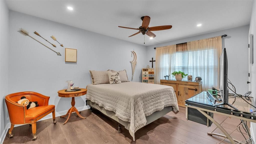 En Venta: $460,000 (3 camas, 2 baños, 2072 Pies cuadrados)