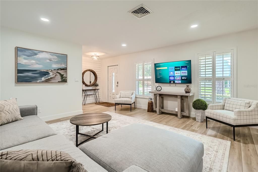 待售: $850,000 (4 贝兹, 3 浴室, 2236 平方英尺)