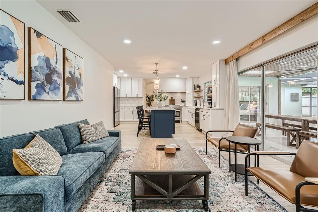 待售: $850,000 (4 贝兹, 3 浴室, 2236 平方英尺)