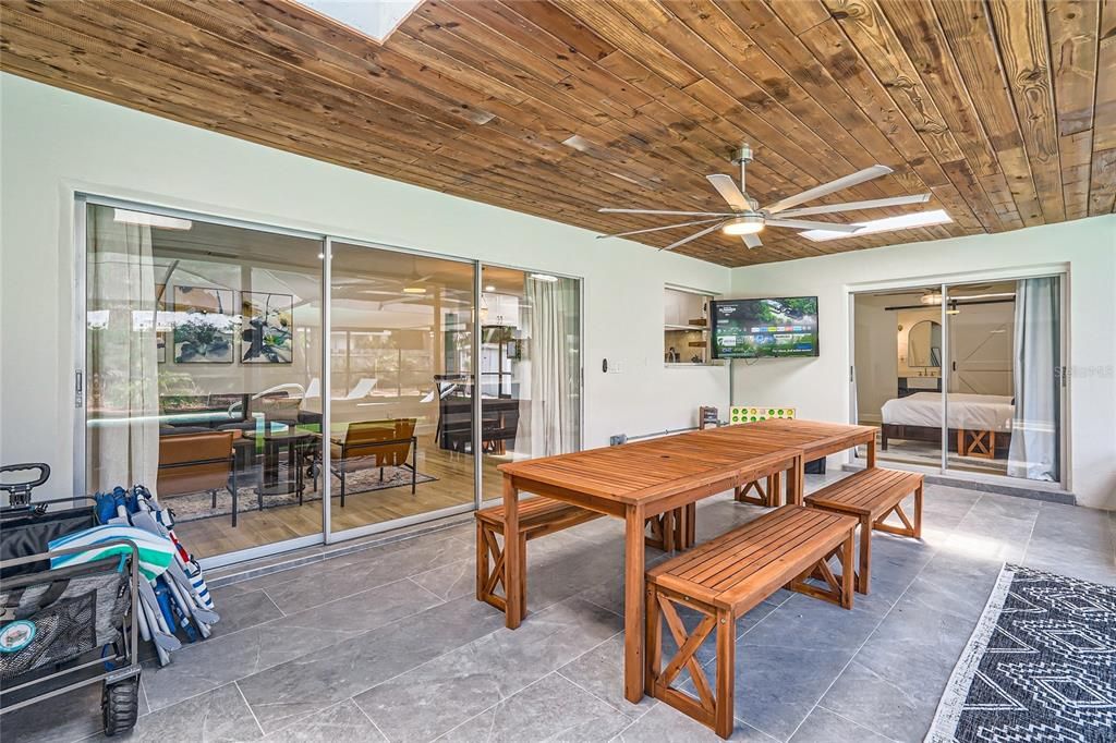 待售: $850,000 (4 贝兹, 3 浴室, 2236 平方英尺)