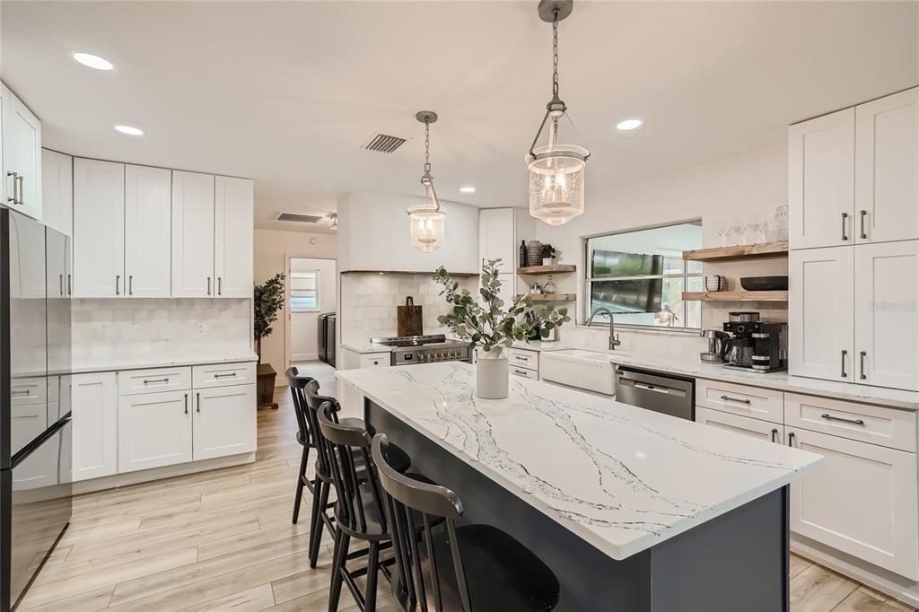 待售: $850,000 (4 贝兹, 3 浴室, 2236 平方英尺)