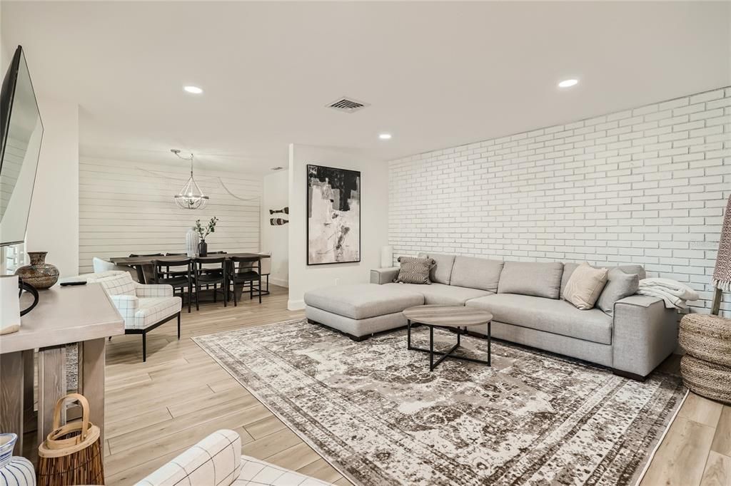 待售: $850,000 (4 贝兹, 3 浴室, 2236 平方英尺)