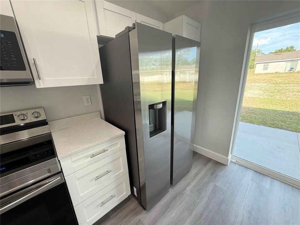 For Rent: $1,650 (3 beds, 2 baths, 1270 Square Feet)