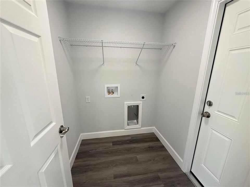 For Rent: $1,650 (3 beds, 2 baths, 1270 Square Feet)