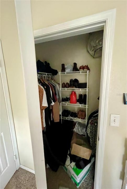 For Sale: $175,000 (2 beds, 1 baths, 933 Square Feet)