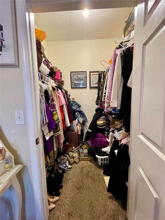 For Sale: $175,000 (2 beds, 1 baths, 933 Square Feet)