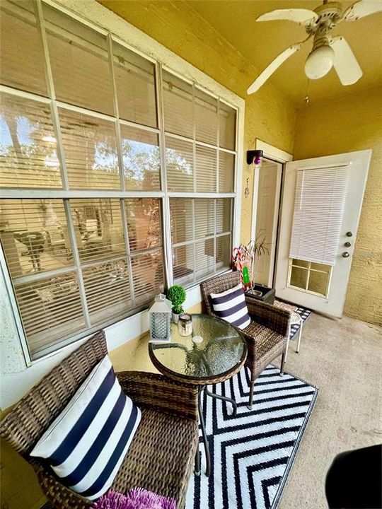 For Sale: $175,000 (2 beds, 1 baths, 933 Square Feet)