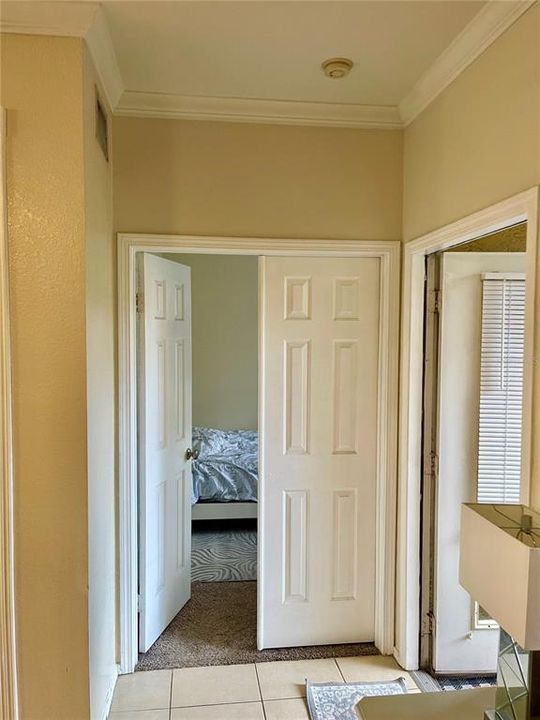 For Sale: $175,000 (2 beds, 1 baths, 933 Square Feet)