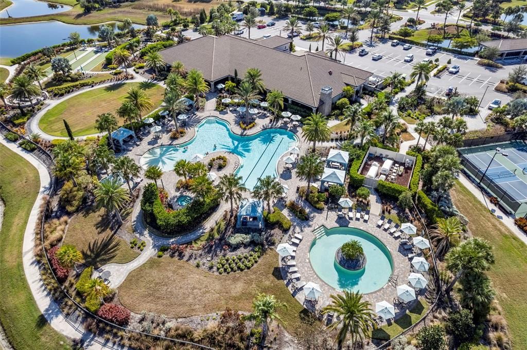 For Sale: $550,000 (3 beds, 2 baths, 1912 Square Feet)