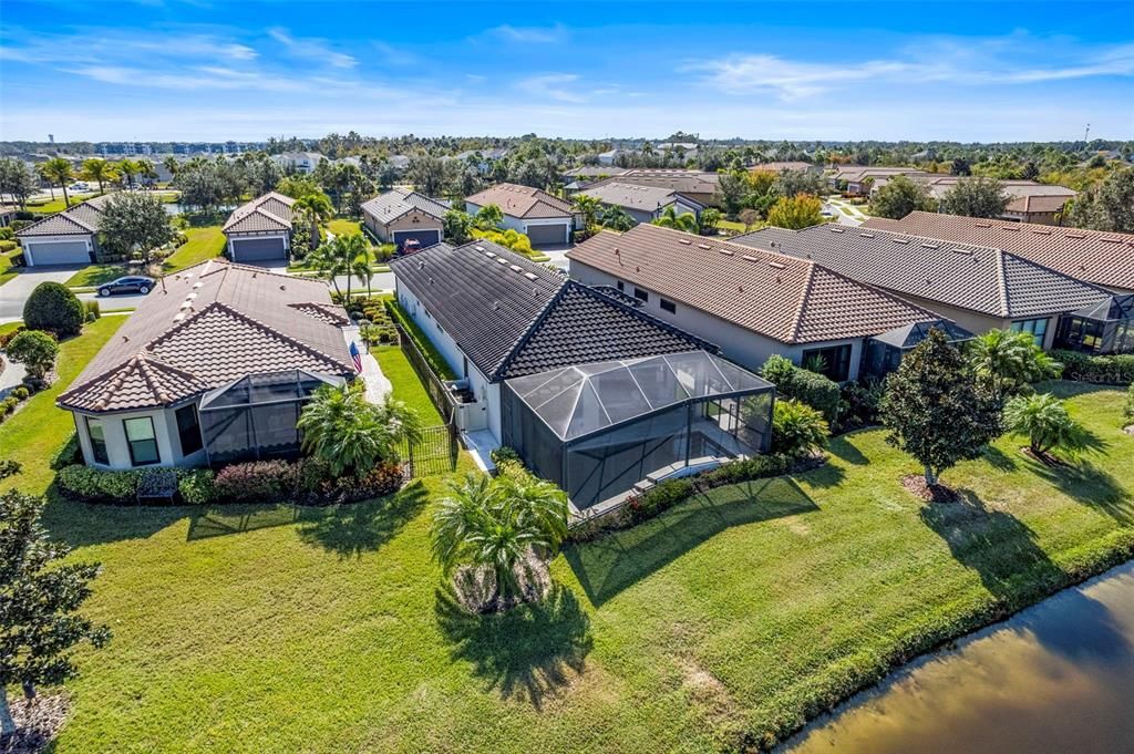 For Sale: $550,000 (3 beds, 2 baths, 1912 Square Feet)