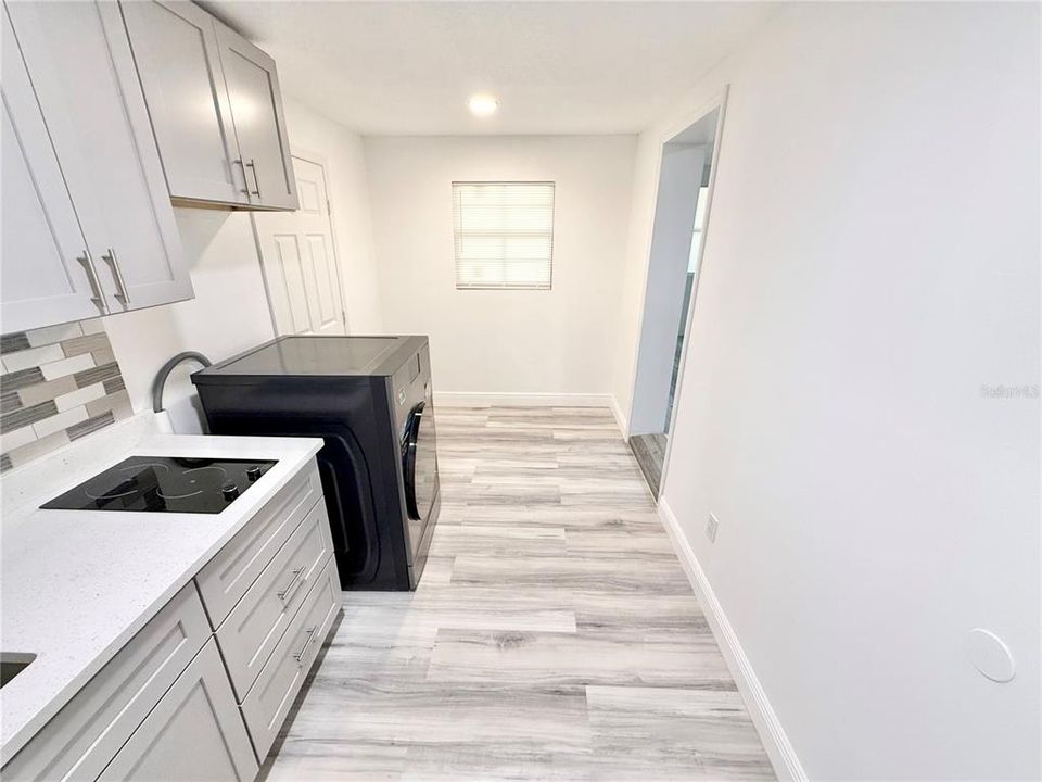 For Sale: $299,900 (3 beds, 2 baths, 1488 Square Feet)