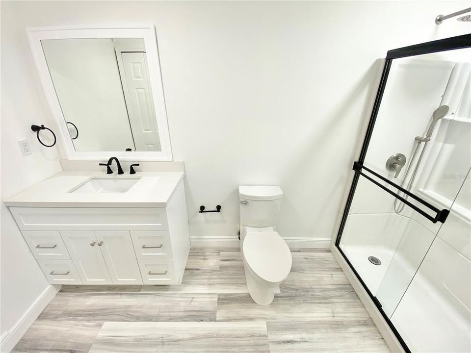 For Sale: $299,900 (3 beds, 2 baths, 1488 Square Feet)