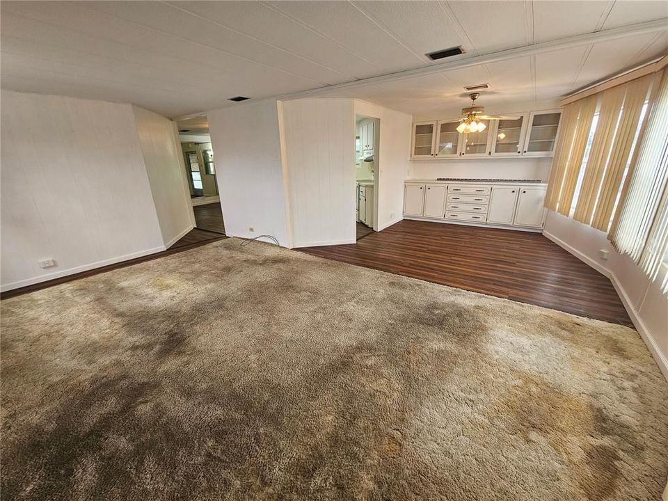 En Venta: $120,000 (2 camas, 2 baños, 1200 Pies cuadrados)