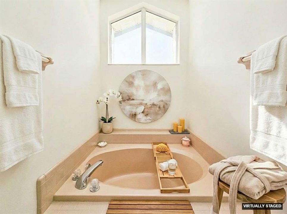 待售: $489,000 (3 贝兹, 2 浴室, 2187 平方英尺)