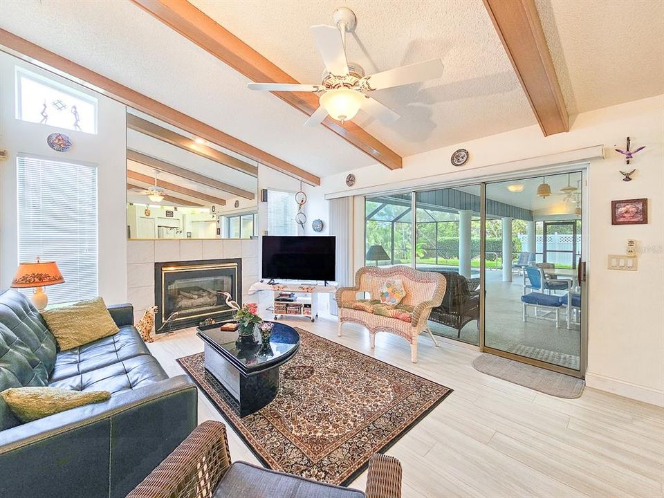 待售: $489,000 (3 贝兹, 2 浴室, 2187 平方英尺)