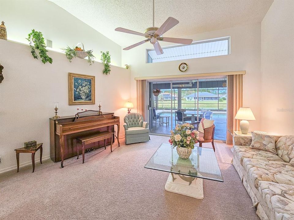 待售: $489,000 (3 贝兹, 2 浴室, 2187 平方英尺)