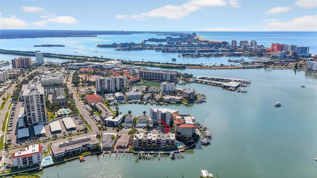 En Venta: $925,000 (3 camas, 3 baños, 1930 Pies cuadrados)