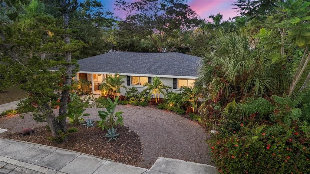 待售: $709,000 (3 贝兹, 3 浴室, 1859 平方英尺)