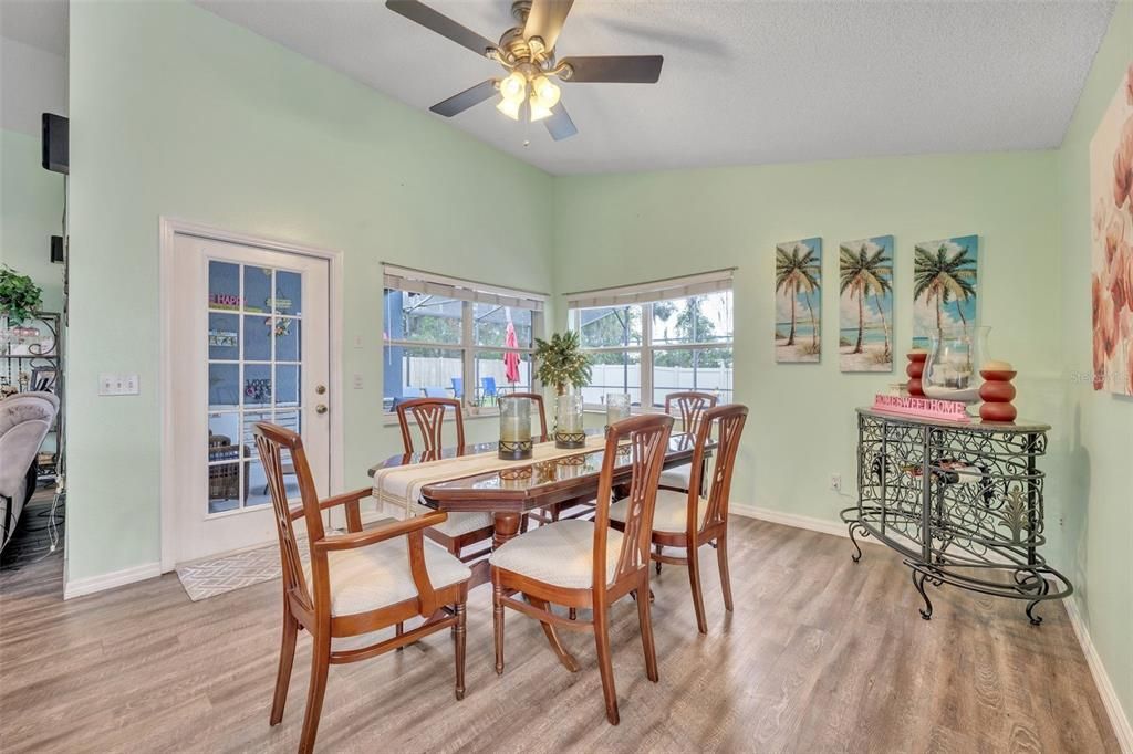 For Sale: $475,000 (3 beds, 2 baths, 1695 Square Feet)