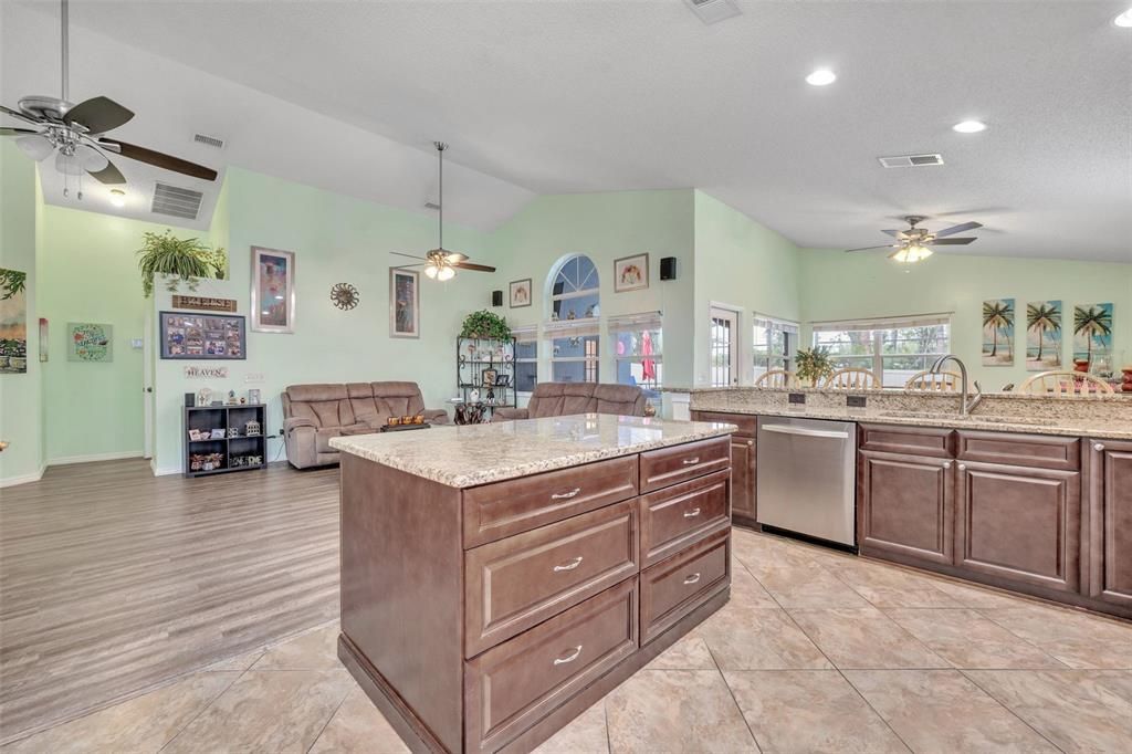 For Sale: $475,000 (3 beds, 2 baths, 1695 Square Feet)