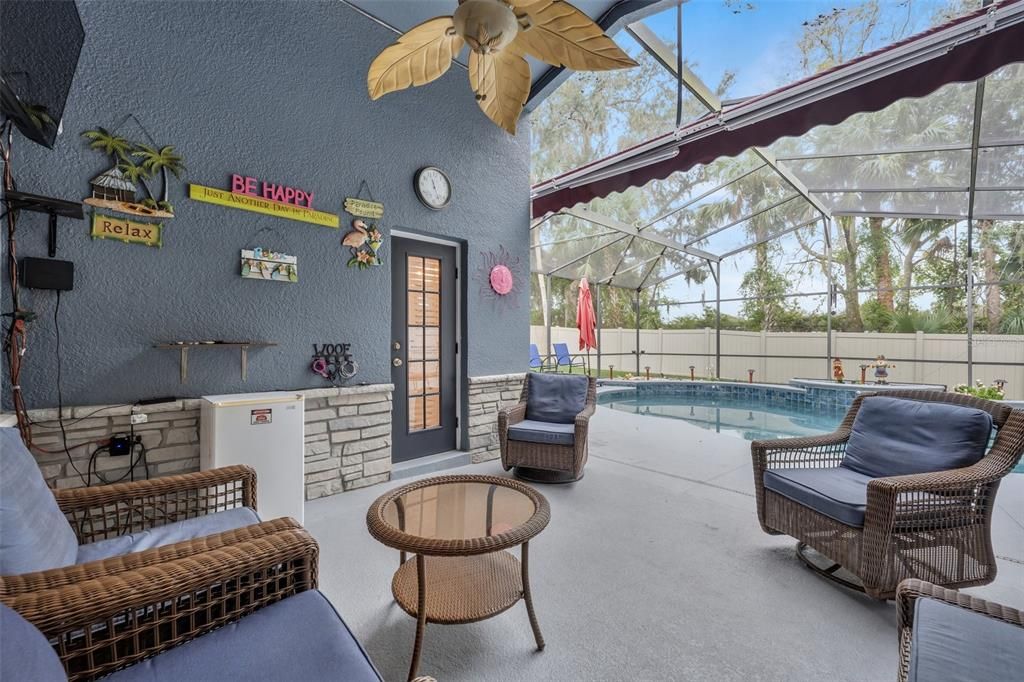 For Sale: $475,000 (3 beds, 2 baths, 1695 Square Feet)