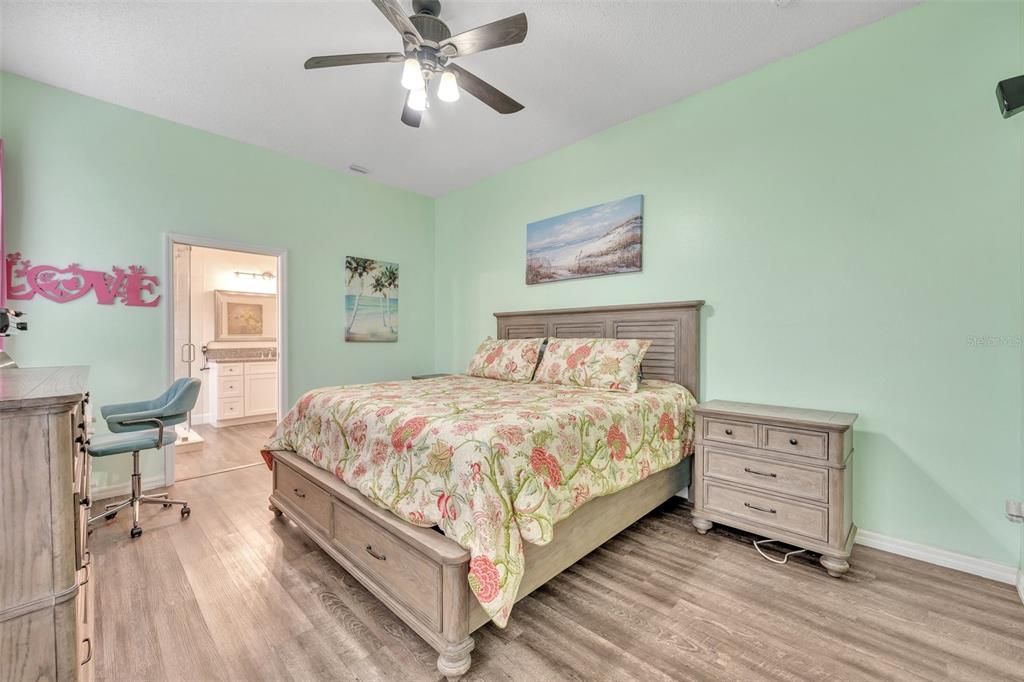 For Sale: $475,000 (3 beds, 2 baths, 1695 Square Feet)