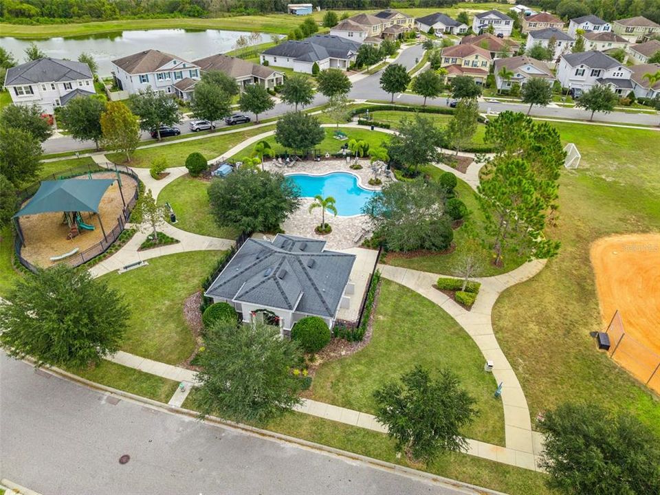 For Sale: $595,000 (4 beds, 2 baths, 2516 Square Feet)