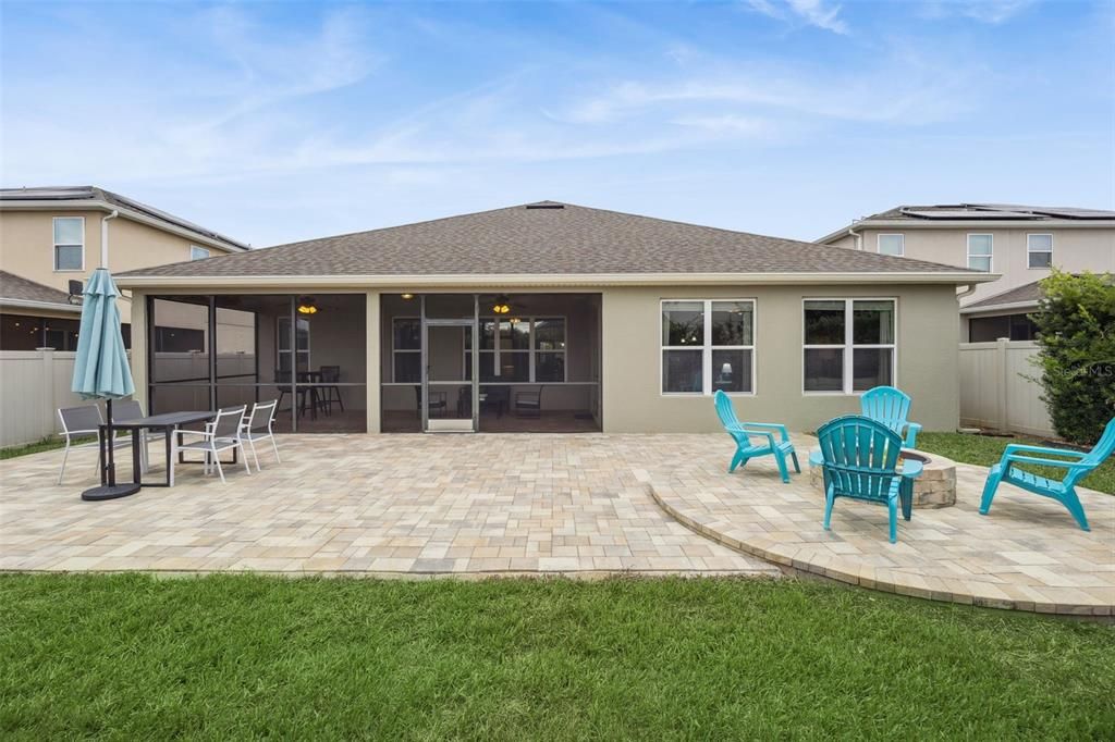 For Sale: $595,000 (4 beds, 2 baths, 2516 Square Feet)