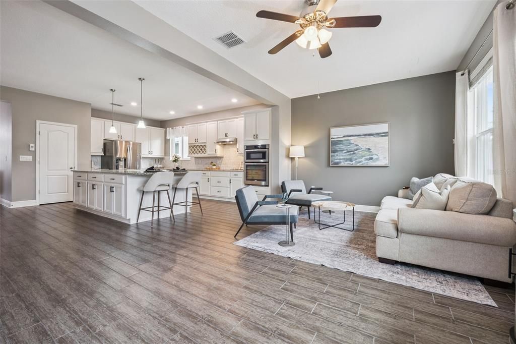 For Sale: $595,000 (4 beds, 2 baths, 2516 Square Feet)