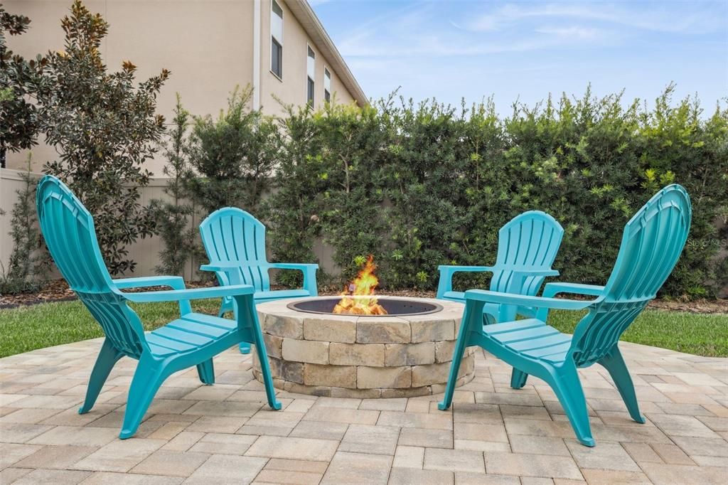 For Sale: $595,000 (4 beds, 2 baths, 2516 Square Feet)