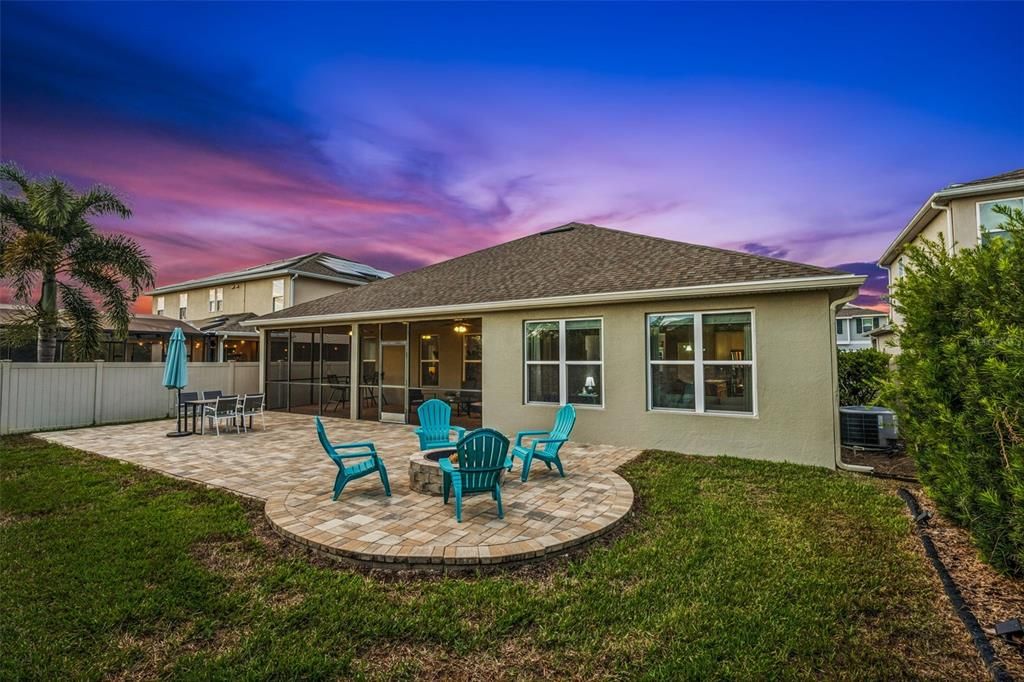 For Sale: $595,000 (4 beds, 2 baths, 2516 Square Feet)