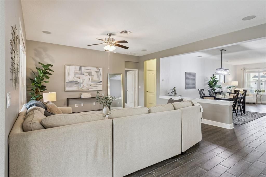 For Sale: $595,000 (4 beds, 2 baths, 2516 Square Feet)