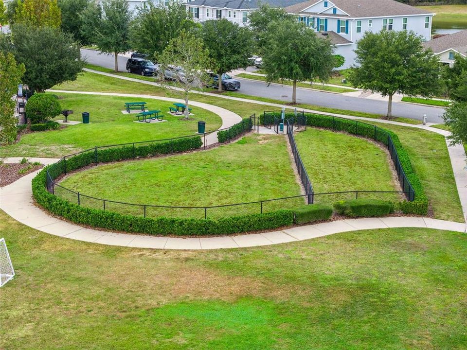 For Sale: $595,000 (4 beds, 2 baths, 2516 Square Feet)