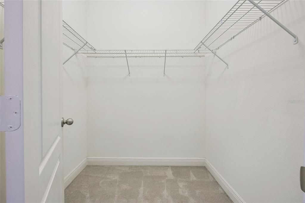 For Sale: $595,000 (4 beds, 2 baths, 2516 Square Feet)