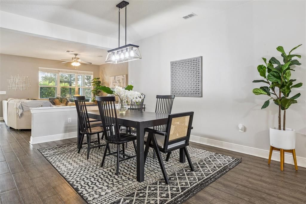 For Sale: $595,000 (4 beds, 2 baths, 2516 Square Feet)