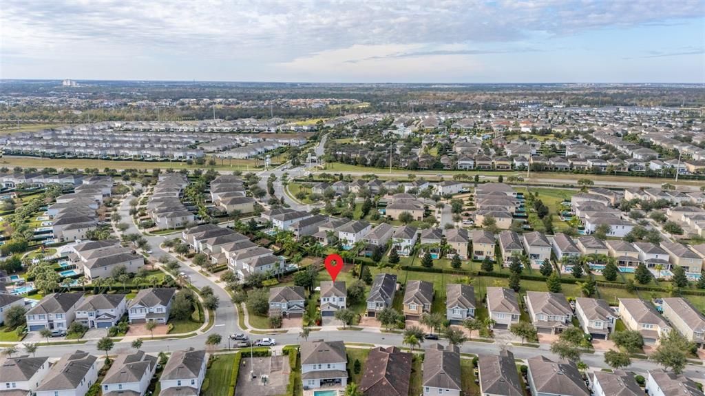 For Sale: $640,000 (5 beds, 4 baths, 2574 Square Feet)