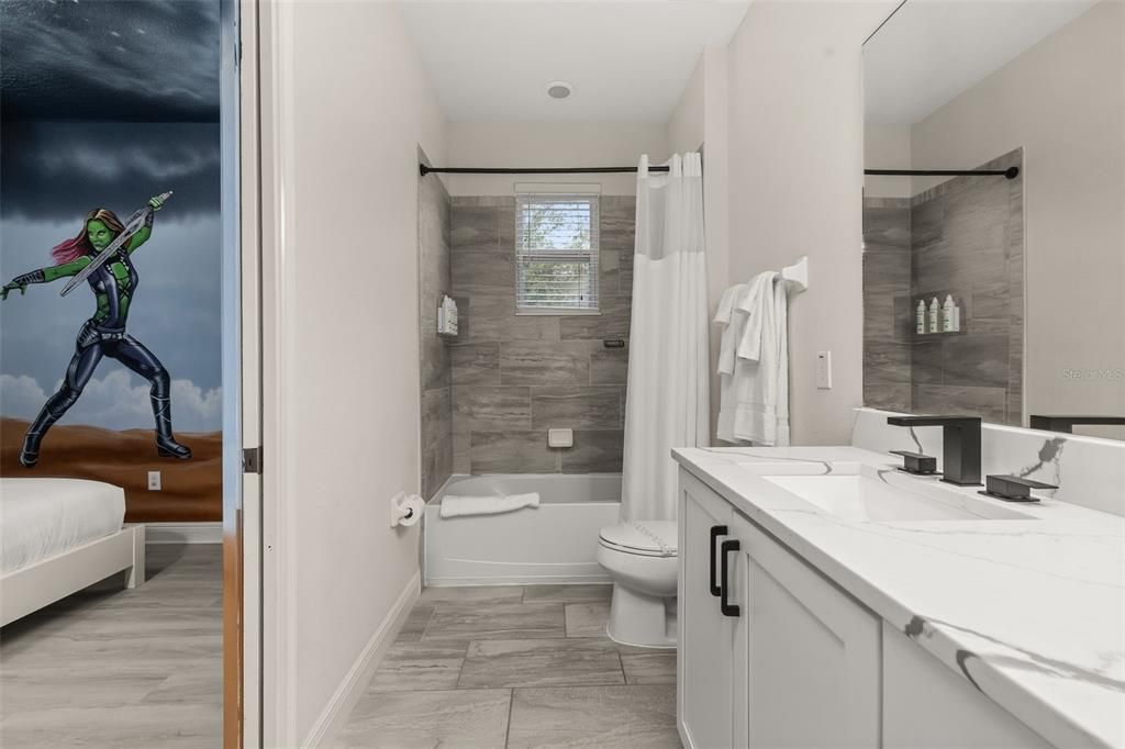 For Sale: $640,000 (5 beds, 4 baths, 2574 Square Feet)