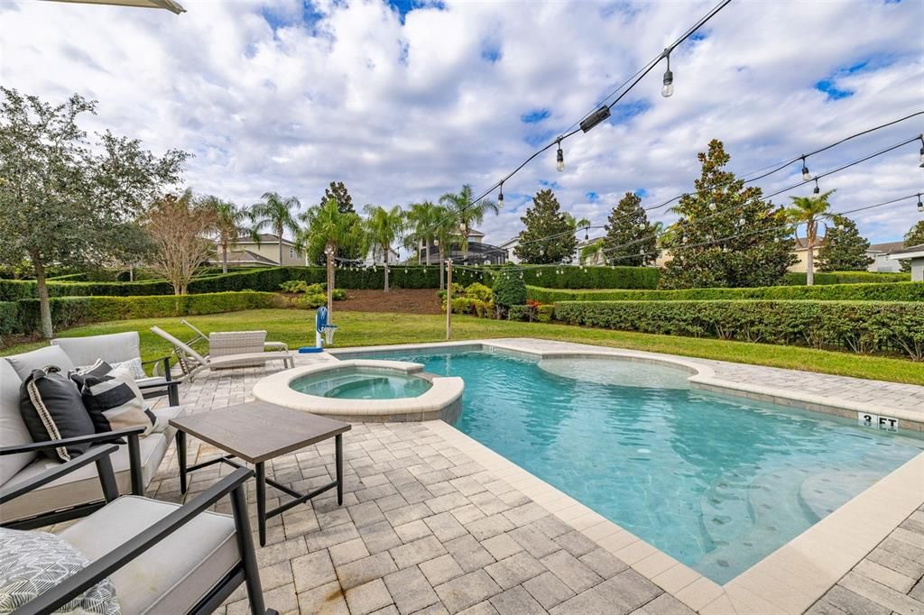 For Sale: $640,000 (5 beds, 4 baths, 2574 Square Feet)