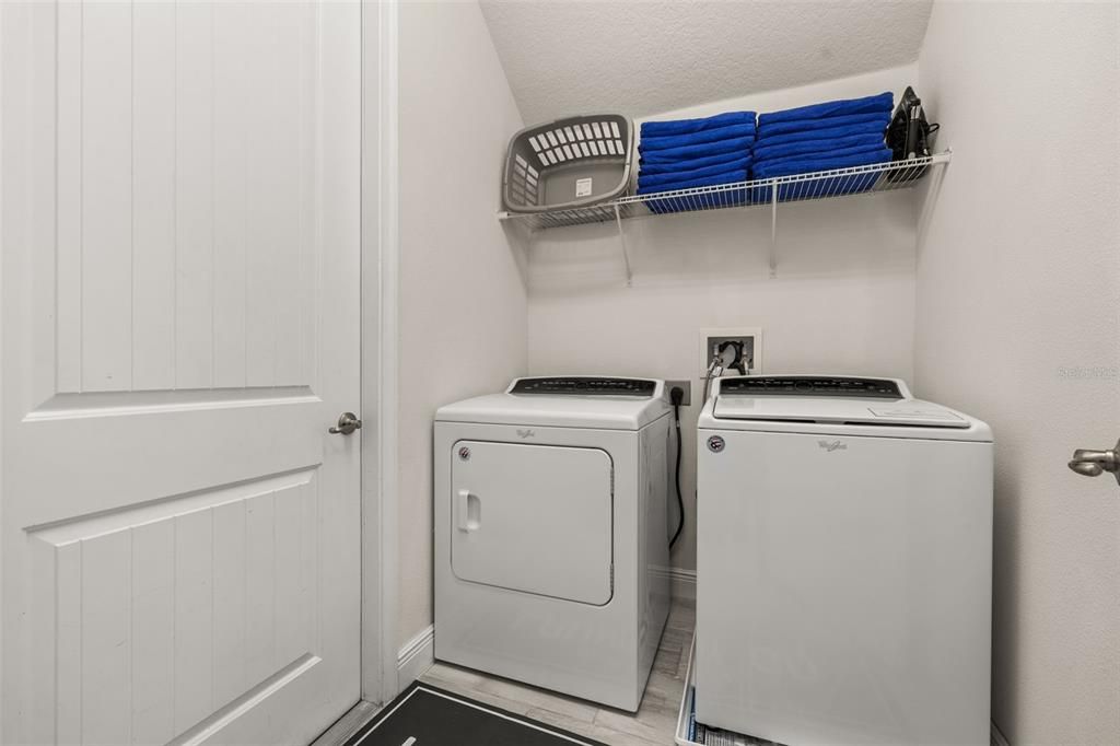 For Sale: $640,000 (5 beds, 4 baths, 2574 Square Feet)