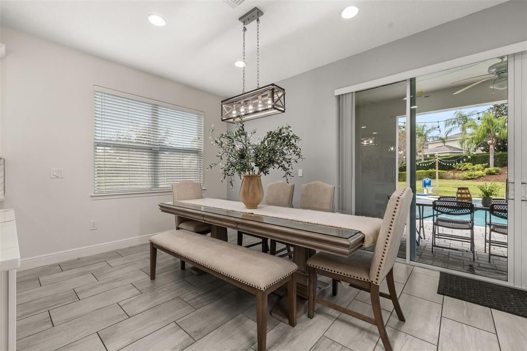 For Sale: $640,000 (5 beds, 4 baths, 2574 Square Feet)