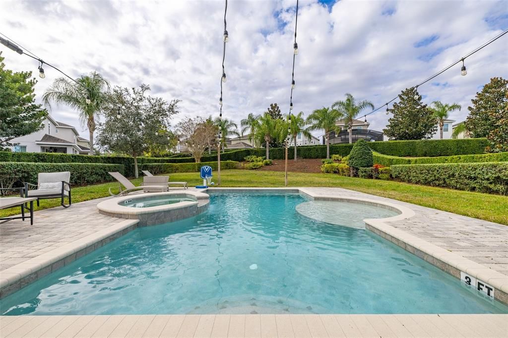 For Sale: $640,000 (5 beds, 4 baths, 2574 Square Feet)