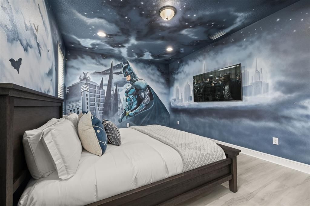 For Sale: $640,000 (5 beds, 4 baths, 2574 Square Feet)