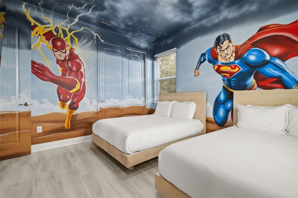 For Sale: $640,000 (5 beds, 4 baths, 2574 Square Feet)