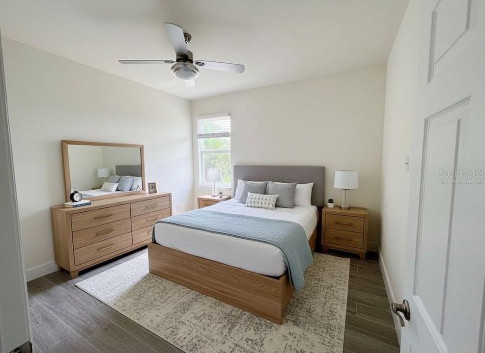 待售: $349,000 (4 贝兹, 2 浴室, 1914 平方英尺)